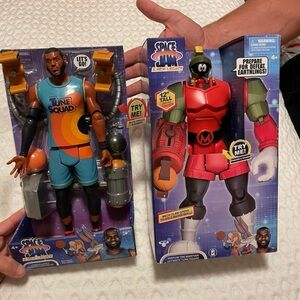 LeBron James & Marvin The Martian Set Space Jam A New Legacy Action Figures New